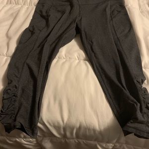 Capri workout leggings